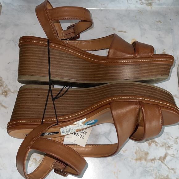 NEW Kensie Brown Platform Wedges - Picture 9 of 9